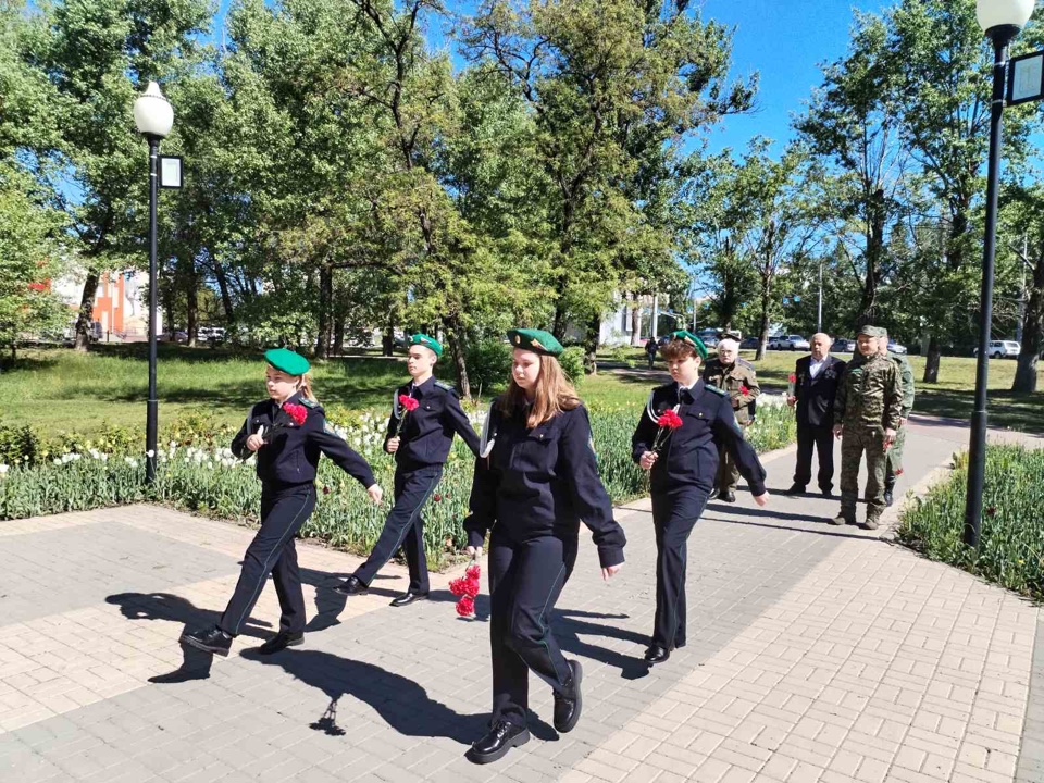 Учащиеся почтили память погибших воинов во время Великой Отечественной войны.