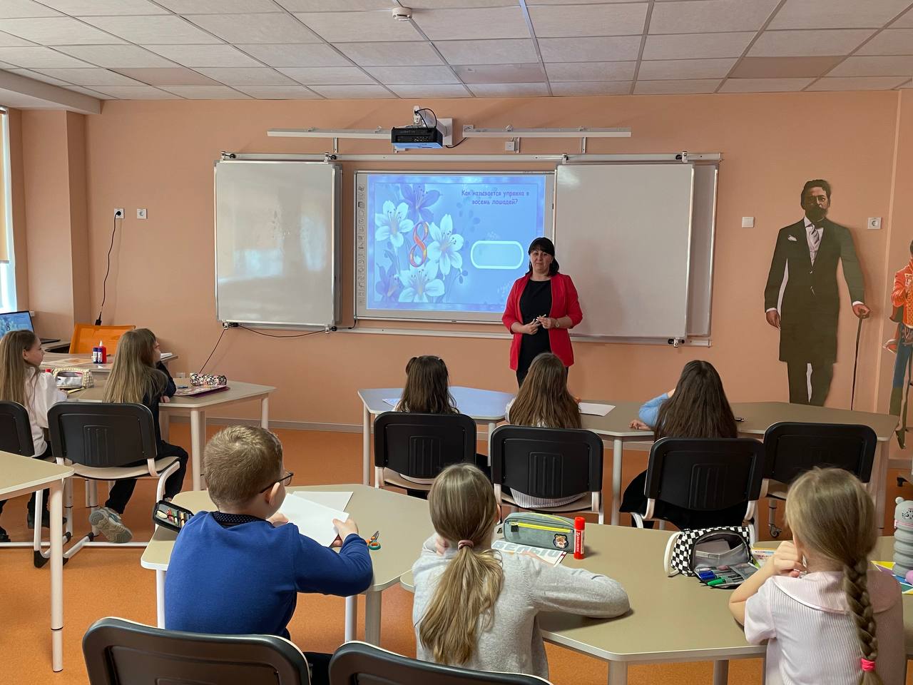  7 марта в 3 «Б» классе прошла увлекательная викторина, посвященная Международному женскому дню, который отмечается 8 марта.